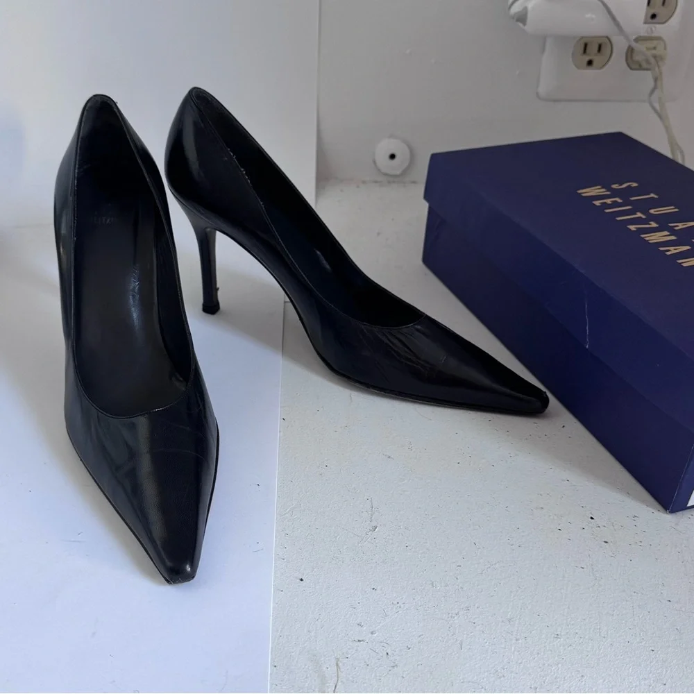 Stuart weitzman black leather heels size 9.5 - Picture 1 of 13